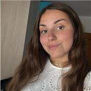 Profesora titulada en infantil, con 2 años de experiencia